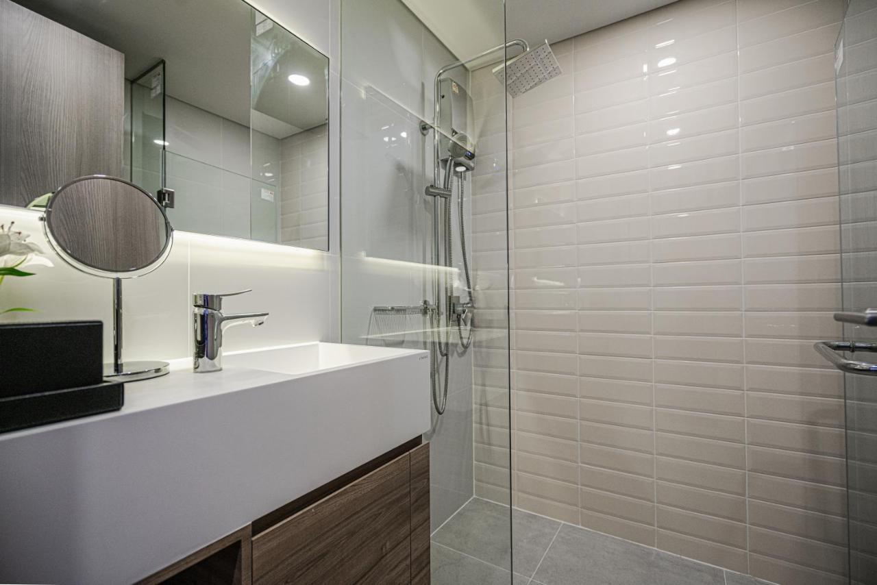 Siamese Sukhumvit 87 Apartment Bangkok Bagian luar foto